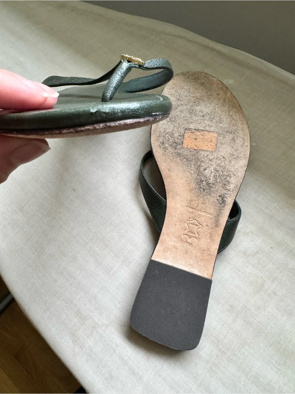 Tory Burch Dark Green Miller Thong Sandals Size 8